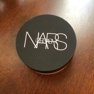 Nars orgasm illuminating loose powder.